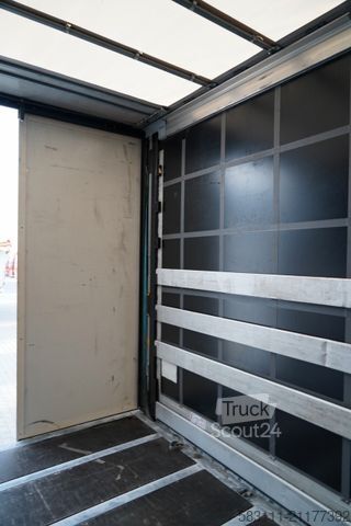 Remorque ouverte avec bâche WECON PRZYCZEPA - 7,7 M / TANDEM / PRZEJAZDOWA  / SAF