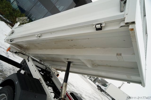 Fourgon benne basculante IVECO DAILY 35-160 / WYWROTKA / BRYGADÓWKA - 6 MIEJSC