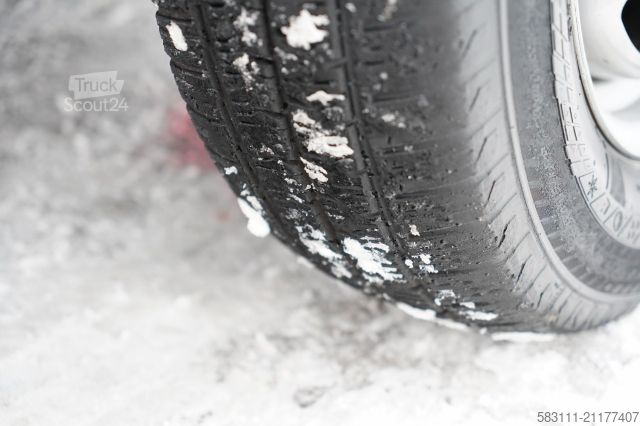 Fourgon benne basculante IVECO DAILY 35-160 / WYWROTKA / BRYGADÓWKA - 6 MIEJSC