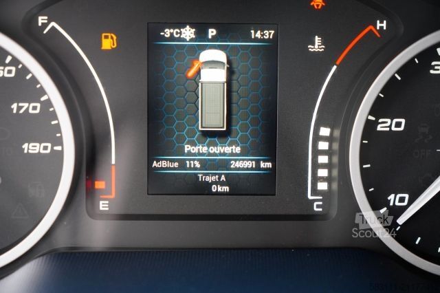 Fourgon isotherme frigorifique IVECO DAILY 35-160 / FIRANKA / PLANDEKA /  4,35 M / BL