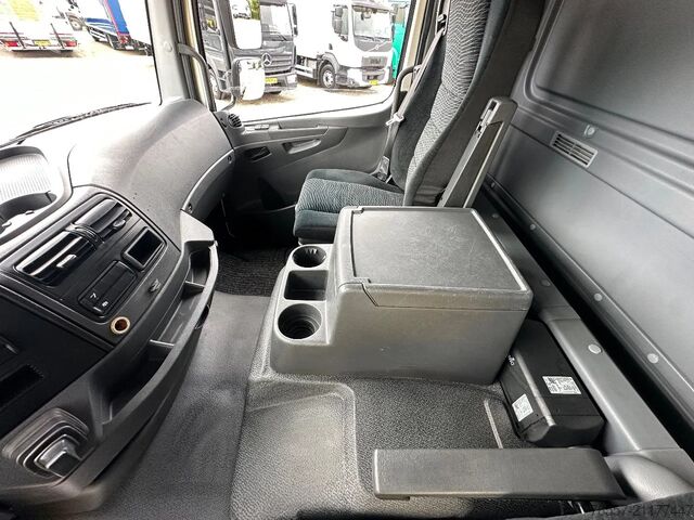 Maleta Mercedes-Benz Atego 1223 L 2020.  720x248x260 3tons klep.