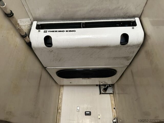 Prevoz v hladilniku/zamrznjenem stanju Volvo FL 240 14T - 4x2 - FRIGO THERMOKING SPECTRUM T-...