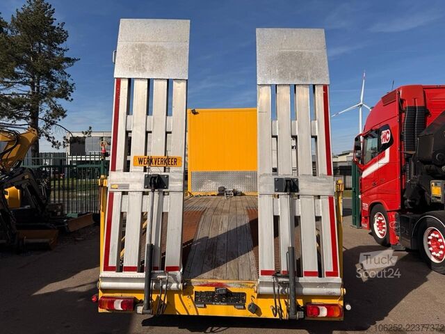 Camion de transport d'automobiles Mercedes-Benz ACTROS 2745 6x2 OPRIJWAGEN / AUTOTRANSPORTER / ...