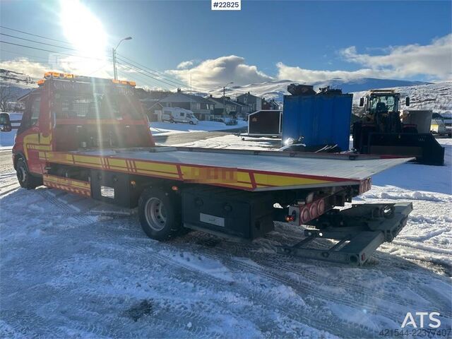  Iveco 70-170 tow truck w/ 2 sets of tires, aluminum body