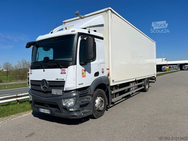 Suitcase MercedesBenz Antos 1836 4x2 Closed Box, double floor