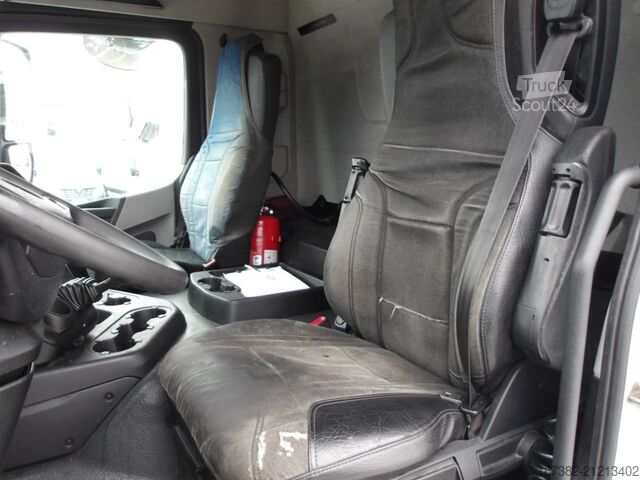 Suitcase MercedesBenz Antos 1836 4x2 Closed Box, double floor