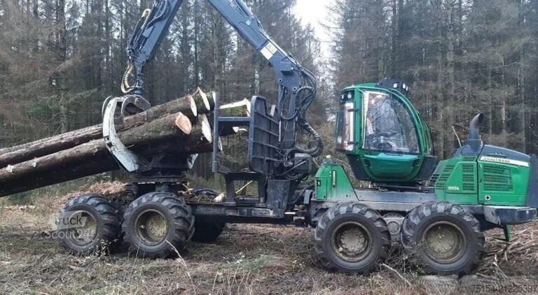 Forestry vehicle John Deere 1110 E