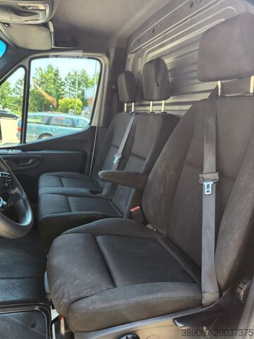 Skriňová dodávka vysoká Mercedes-Benz Sprinter 317cdi L2H2 Kasten 360° Klima