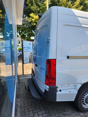 Skriňová dodávka vysoká Mercedes-Benz Sprinter 317cdi L2H2 Kasten 360° Klima