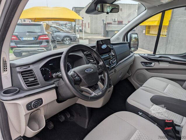 Minibus Ford Tourneo Custom 320 2.0TDCi 130CV Trend 9