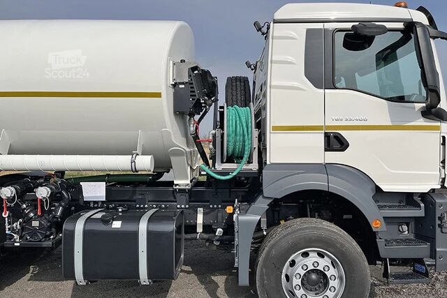 Цистерна за храна MAN TGS 33.400 BB CH Water Tank Truck (8 units)
