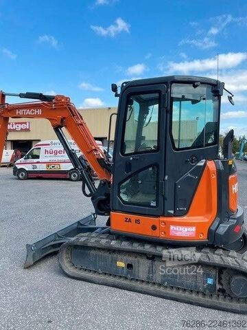 حفارة صغيرة HITACHI ZX 48 U-6