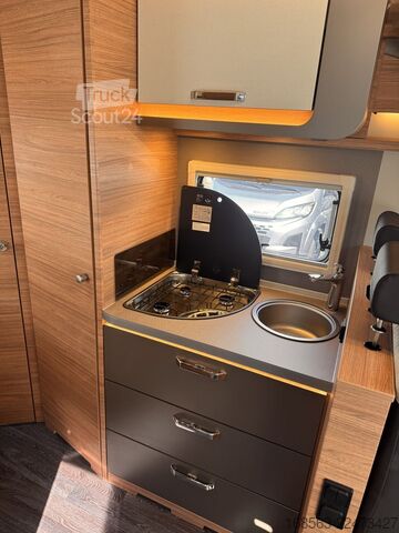 Pusiau integruotas kemperis WEINSBERG CaraSuite 650 MF EDITION [SPICY] LP 80.973 ¤ !