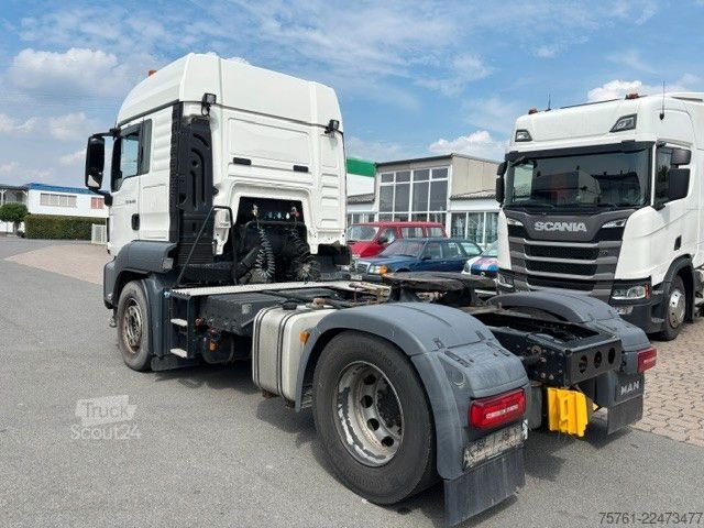Vakio vetoauto MAN TGX 18.460 BLS Kipphydraulik