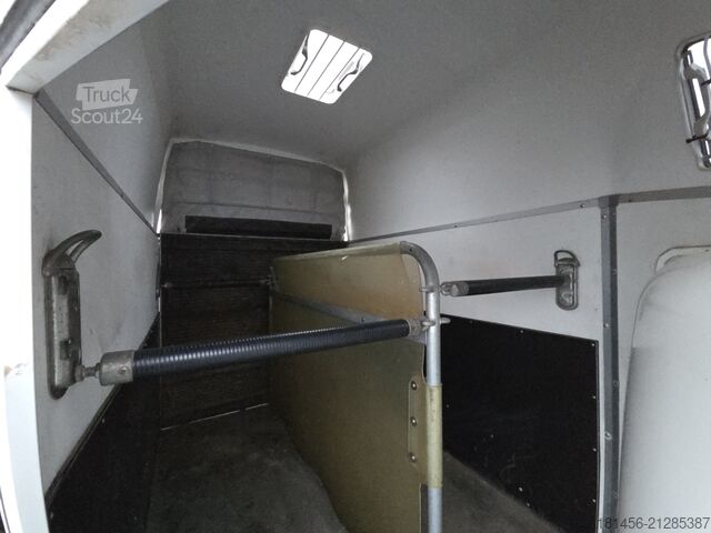 Horse trailer Böckmann DUO R 2 Pferde Sattelkammer gebraucht