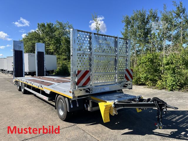 Remolque de plataforma baja Möslein T 3-8,20 P VB H1  3 Achs Tieflader mit gerader Ladefläche 8,20 m, Neufahrzeug
