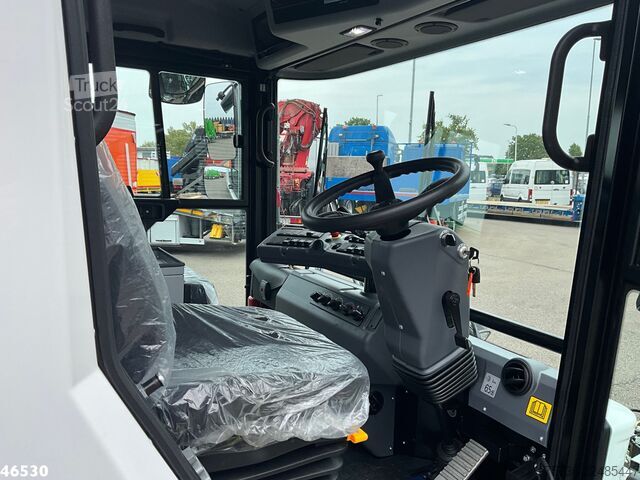 οδοκαθαριστικό μηχάνημα Ravo 540 Euro 6 with 3-rd brush