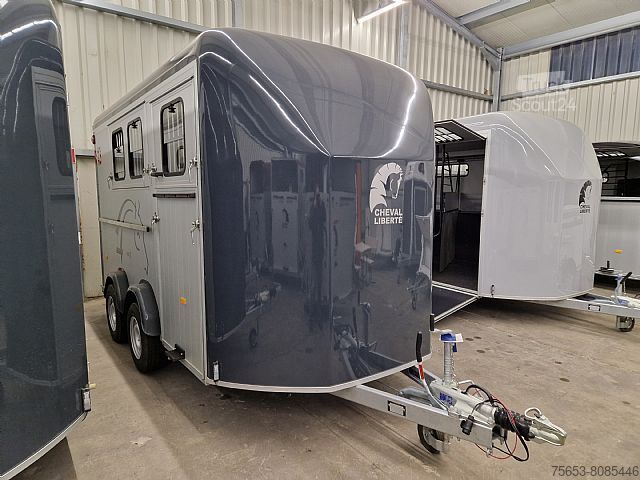 Hestetrailer Cheval Liberté Maxi 3 Heckflügeltüren 3500kg verfügbar Lager Neu