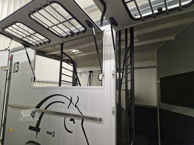 Vozidlo pro prepravu dobytka Cheval Liberté Aluline Maxi 3 mit Hecktüren 3500kg 3 Pferde Neu