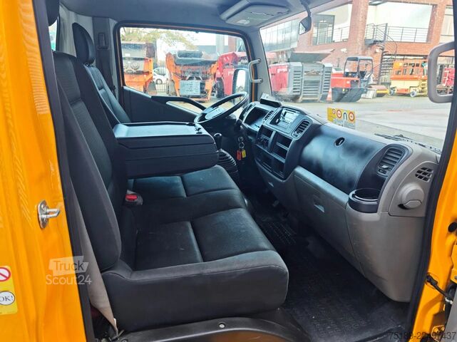  Nissan Cabstar 35.12 NT400 GSR E179T