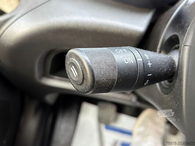 Refrigerator body van Iveco Daily 65c18