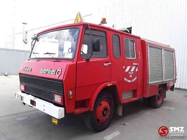 Camión de bomberos Berliet 