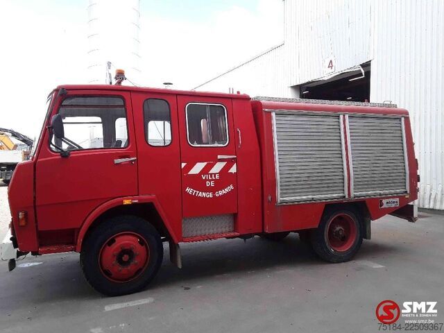 Camión de bomberos Berliet 