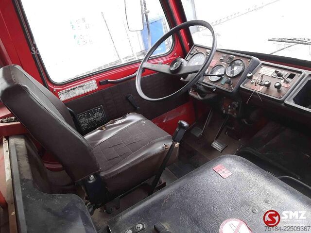 Camión de bomberos Berliet 