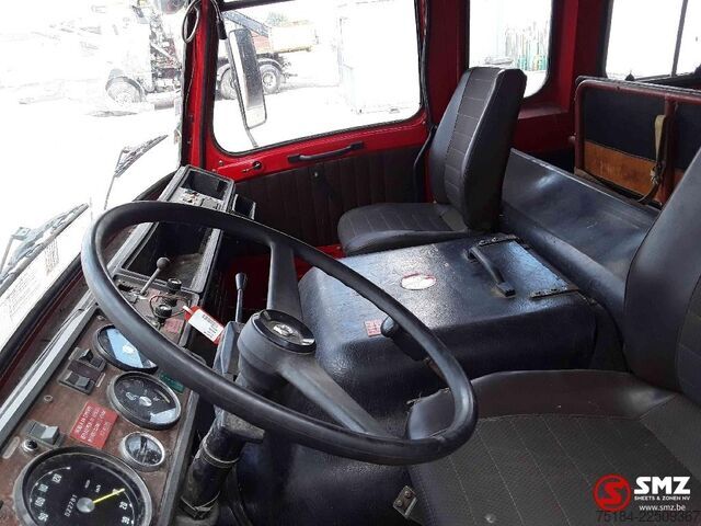 Camión de bomberos Berliet 