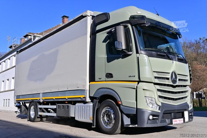 Samochód ciężarowy z plandeką typu platforma Mercedes-Benz Actros 1843 E6 Retarder LBW 2,76m Alu Reifen60%