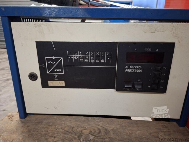 Gabelstapler  Ladegerät 24V/55A