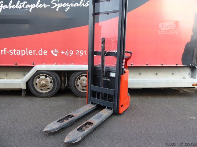 Handmatige stapelaar Linde L12