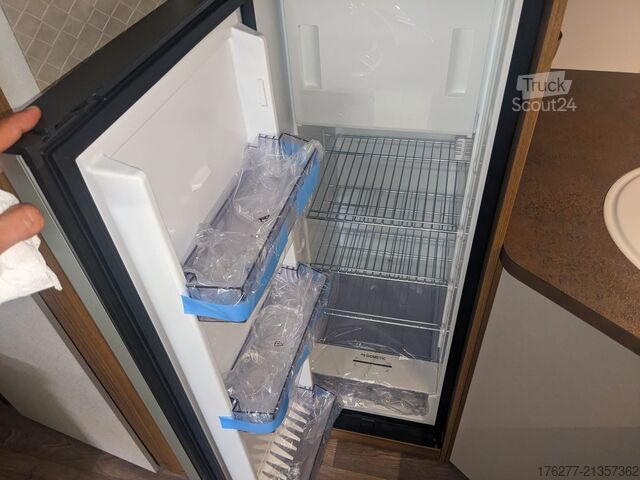 Potovalna prikolica Eriba Touring 620