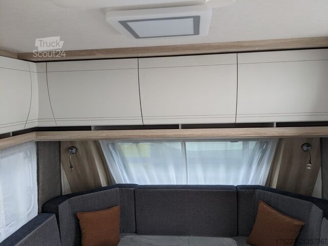 τροχοβίλα περιήγησης Hobby De Luxe 460 LU