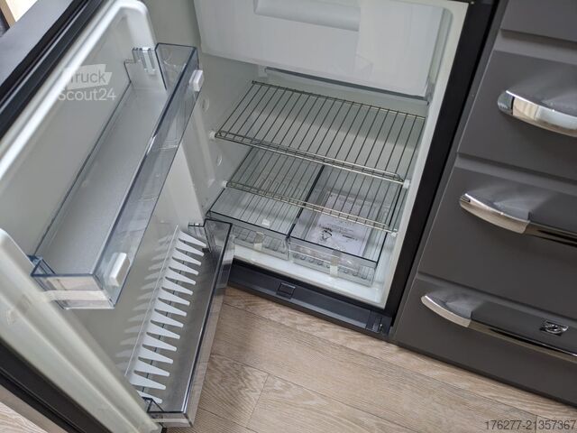 τροχοβίλα περιήγησης Hobby De Luxe 460 LU