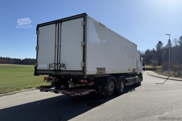 Kamion za specijalne namene Volvo FH-500 6x2*4 BDF + Kühlbox / Swiss-Vehicle