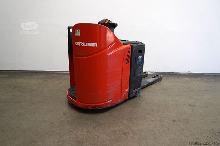 Elektrische meelooppallettruck met sta-platform Linde T 20 SP ION 131-08