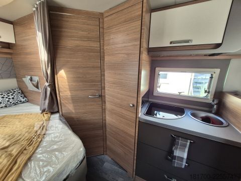 Félintegrált lakóautó Weinsberg CaraSuite 650 MF EDITION [SPICY] TraumMobil 2027 Automatik