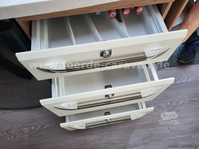 Caravana HOBBY De Luxe 455 UF Querbett - Nr. 6 (4)