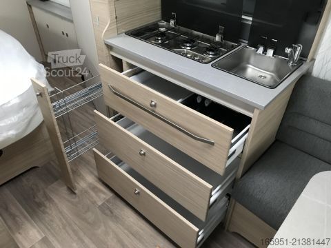 Wohnwagen Fendt Bianco Activ 550 SD 2000kg Heckbad mit Dusche