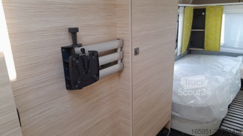 Karavāna Fendt Apero 495 SG 2000kgShowerPaketMultidose