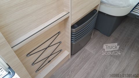 Karavāna Fendt Apero 495 SG 2000kgShowerPaketMultidose