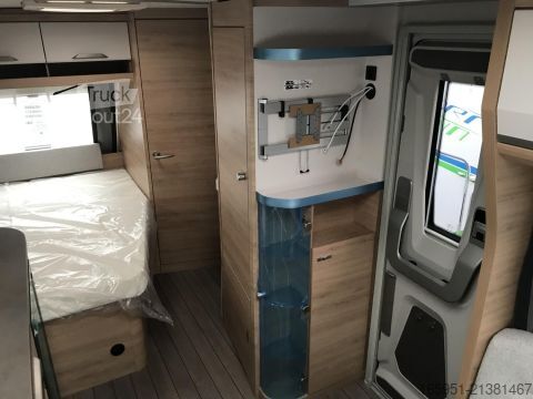 Rulotă Knaus Südwind 450 FU Black Selection Modell 26 1700kg