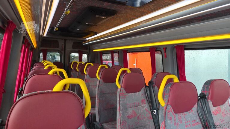 حافلة صغيرة MERCEDES-BENZ 515 Sprinter 22 Schlafsessel Vorlauffahrzeug