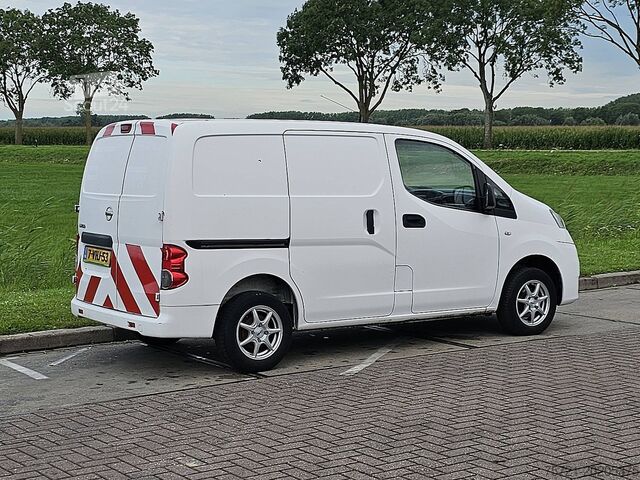 Carrinha de tejadilho alto NISSAN NV 200 Airco 2x Zijdeur NAP