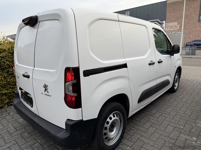 Monovolumen compacto Peugeot partner 1.5hdi 130pk euro6 Automaat
