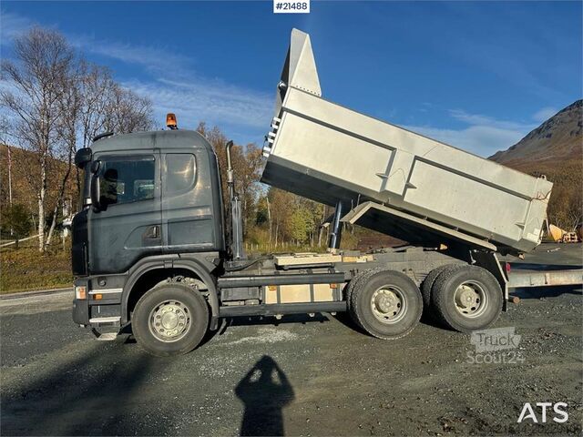 Самосвал Scania G480 6x4 snow rigged tipper truck w/ two sets of t