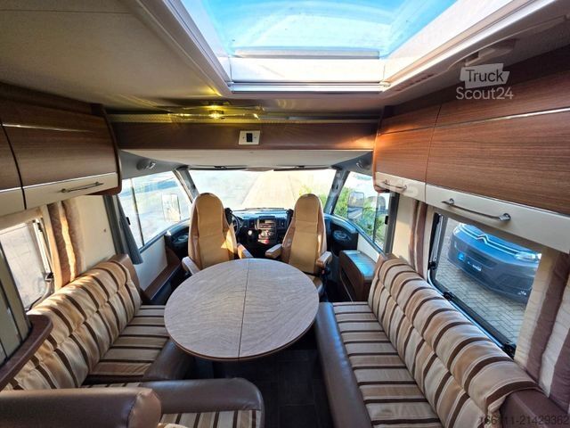 Autorulotă integrată BÜRSTNER Aviano I 709 - Einzel/Hubbett  -