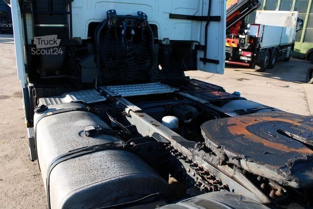 Cap tractor standard VOLVO FH 460 4x2 BL - GlobeXL - 2 x Tank - Nr.: 509