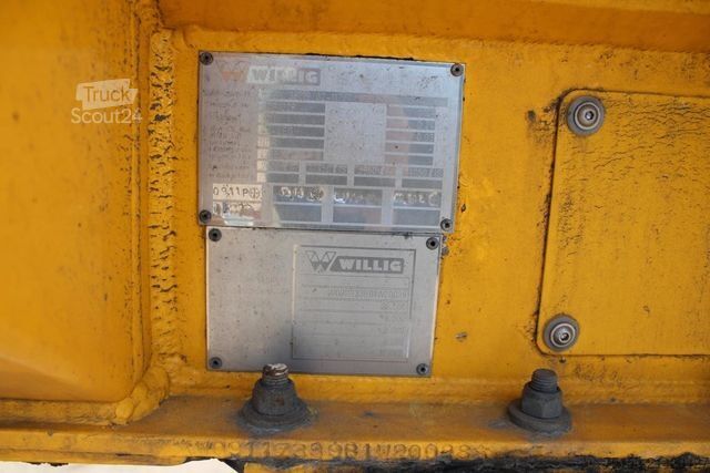 Semiremorcă cisternă  WILLIG Diesel/Benzin SELBSTAUSLÄUFER Nr.: 028